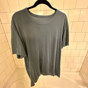 Men's Blue Lulu essential tee - size XL